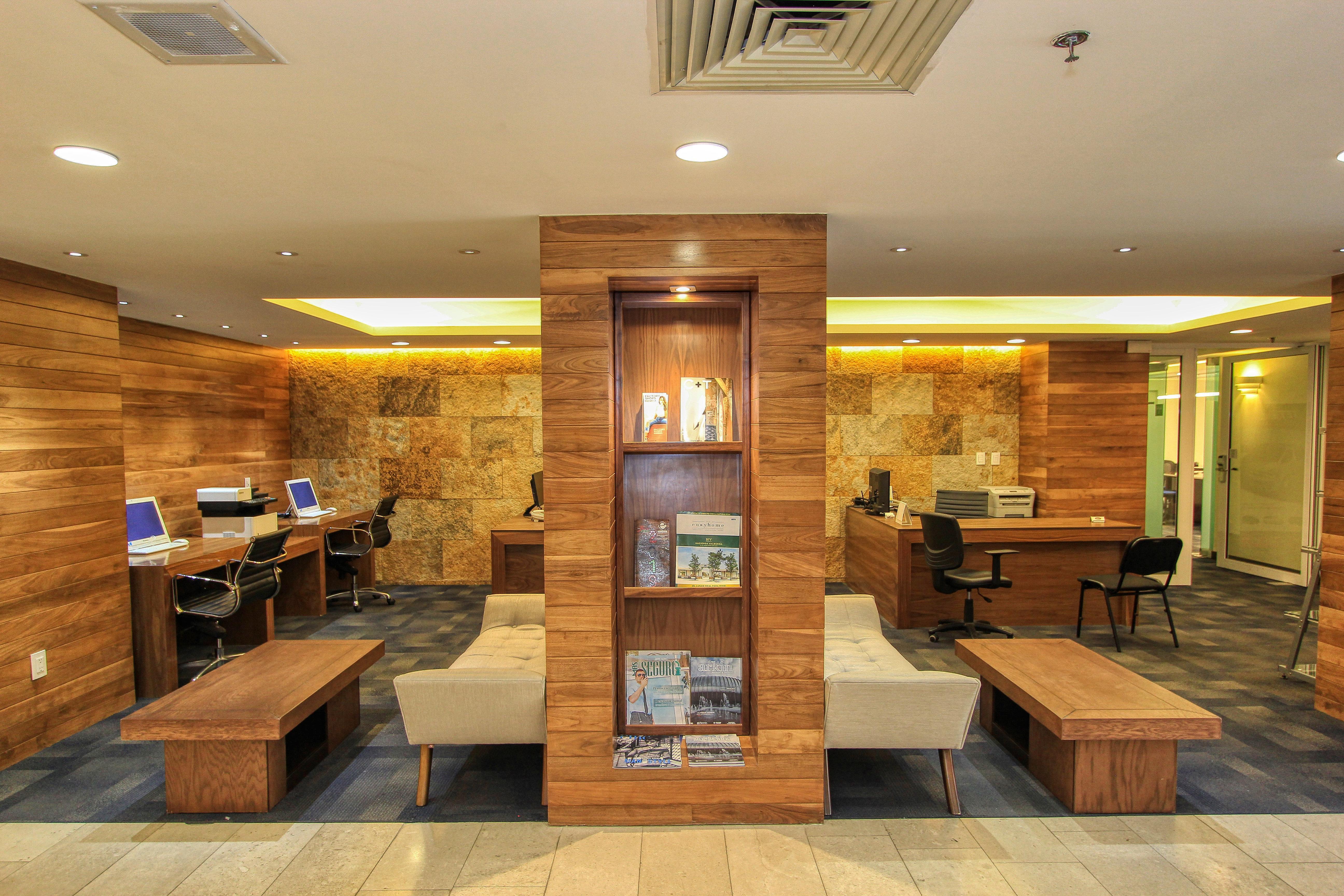 Holiday Inn Leon By Ihg Exterior photo