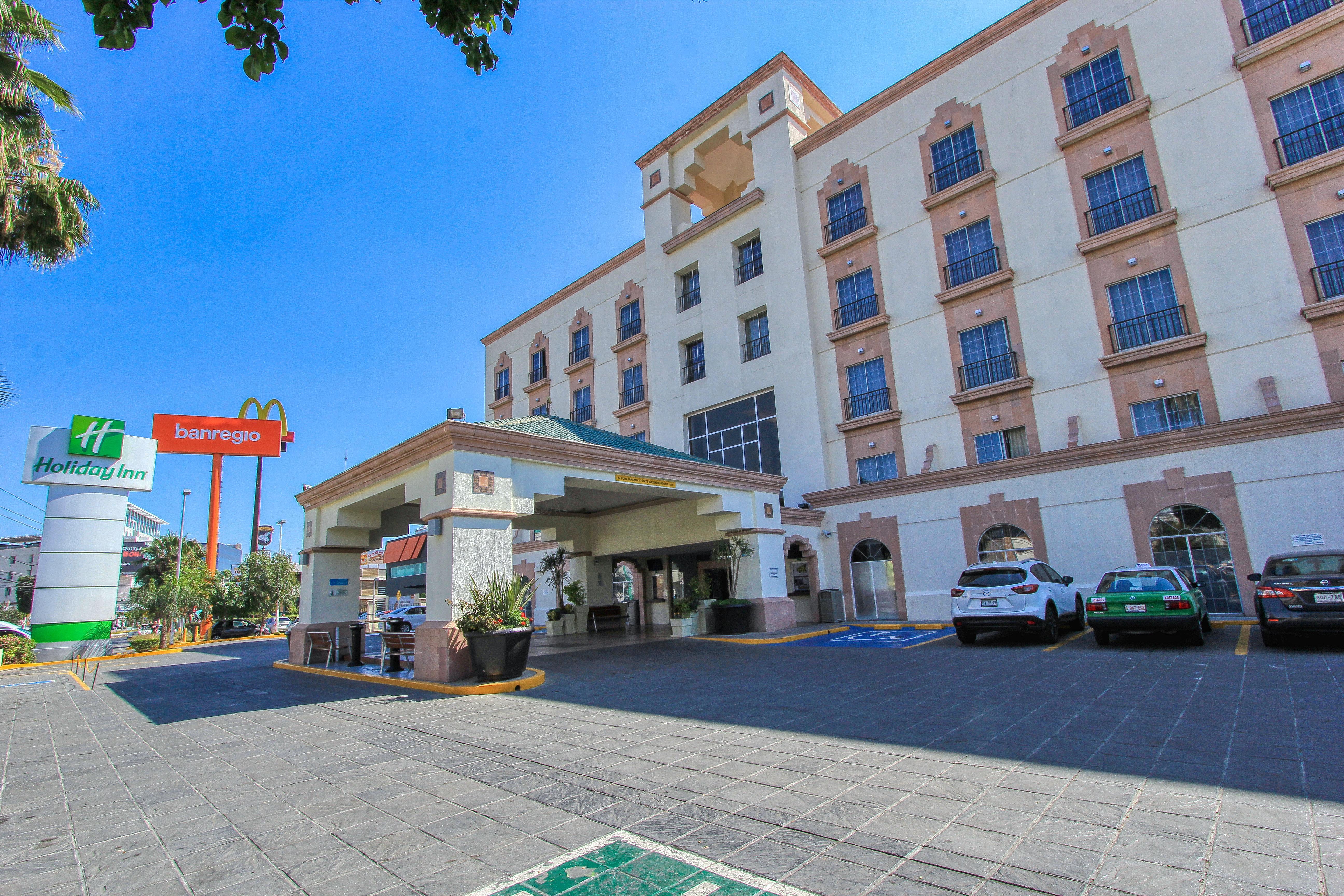 Holiday Inn Leon By Ihg Exterior photo