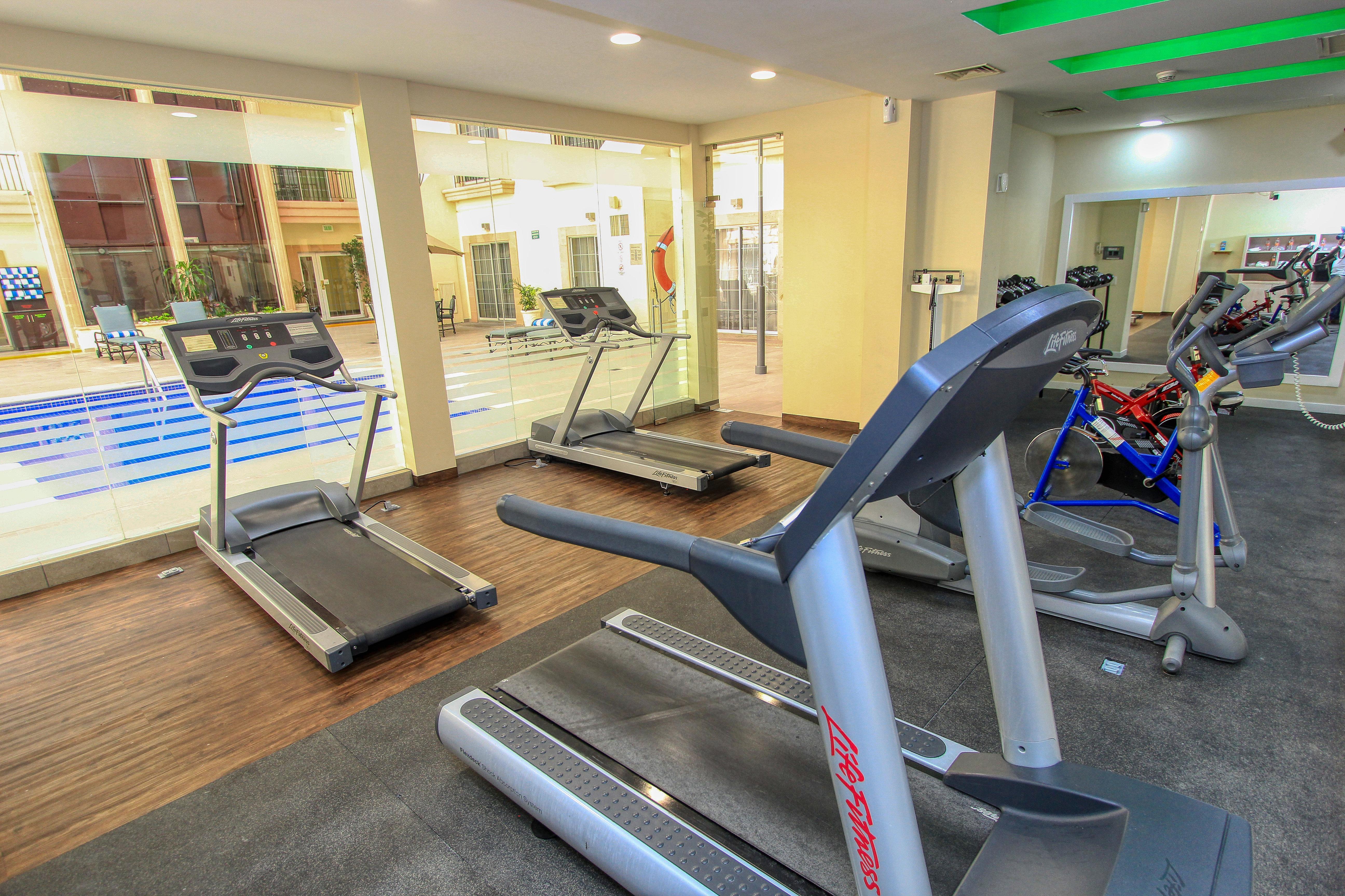 Holiday Inn Leon By Ihg Exterior photo