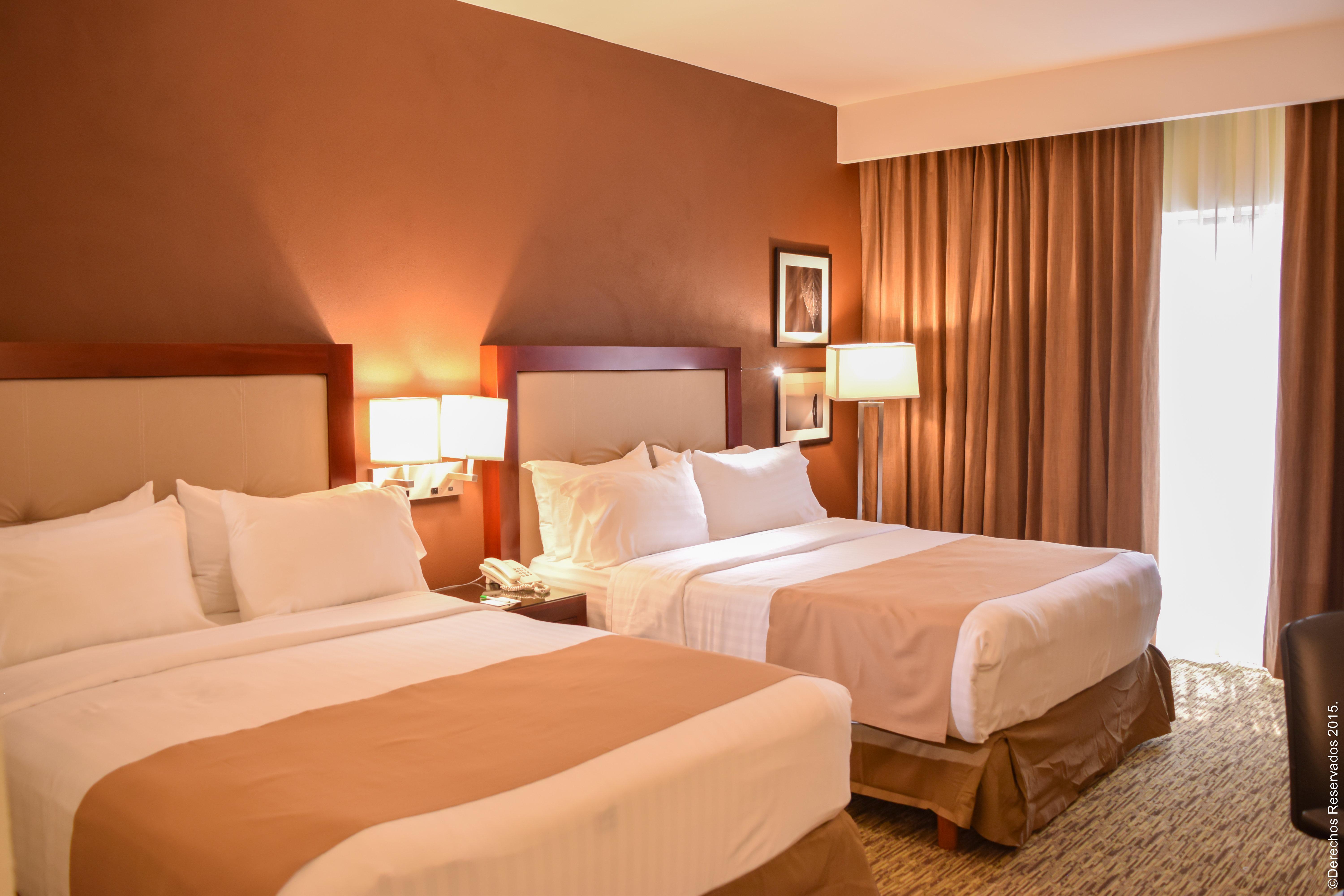 Holiday Inn Leon By Ihg Exterior photo
